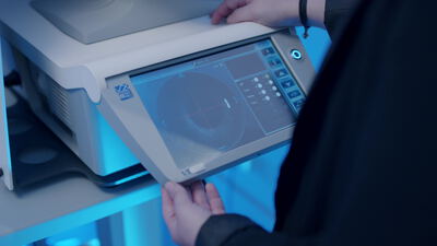 Hand bedient tragbares Messgerät mit runder Radaranzeige